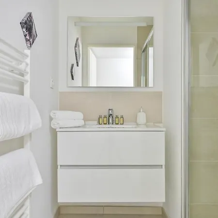 T2 Neuf - Terrasse Et Piscine - Acces Direct Plages Et Centre Village - App 29b - Saint-Cyr-sur-Mer